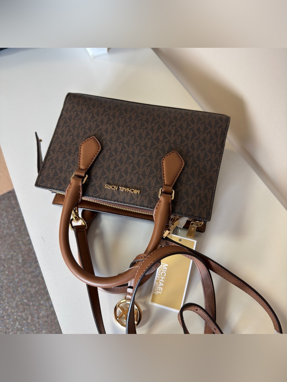 Michael Kors SHEILA SM CZ SATCHEL - Picture 7 of 9